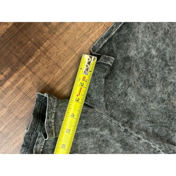 Lulu’s NWT Casual Cutie Washed Gray Short Sleeve Romper, Sz Medium, MP $58 - Picture 3 of 13